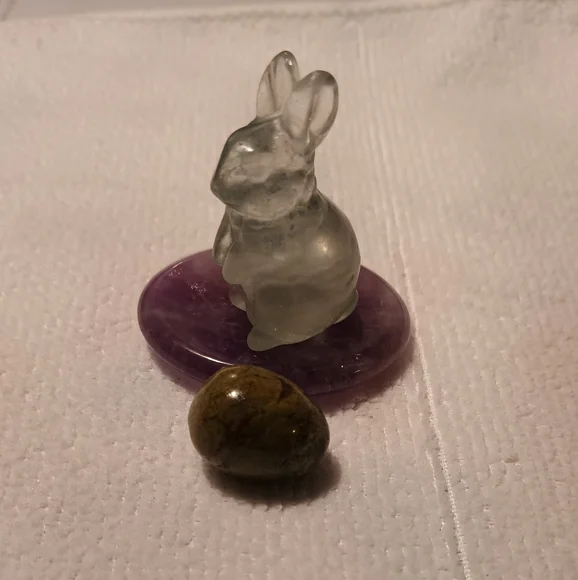 Elegant Crystal Bunny Figurine Set - Picture 3 of 3